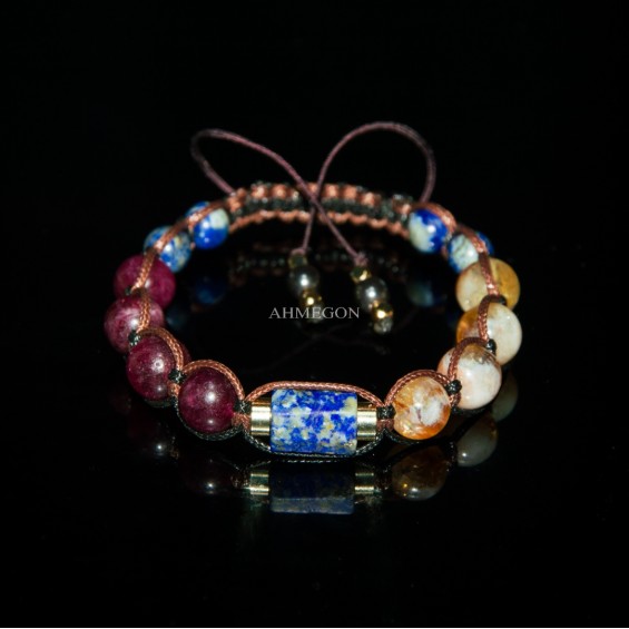Çilek Taşı, Lapis Lazuli ve Sitrin Taşlı Erkek Bileklik – Duygusal Uyum, Zihinsel Netlik ve Canlandırıcı Enerji Çilek Taşı, Lapis Lazuli ve Sitrin Taşlı Erkek Bileklik – Duygusal Uyum, Zihinsel Netlik ve Canlandırıcı Enerji
