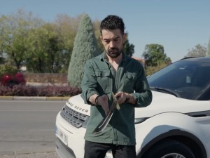 Kılıç Çeliği Dayanıklılık Testi: Video Ne Gösterir, Ne Göstermez?