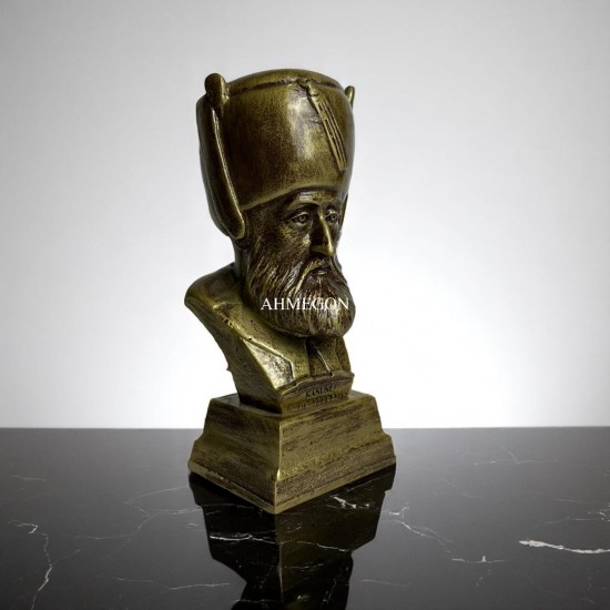 Kanuni Sultan Süleyman Büstü Kanuni Sultan Süleyman Büstü