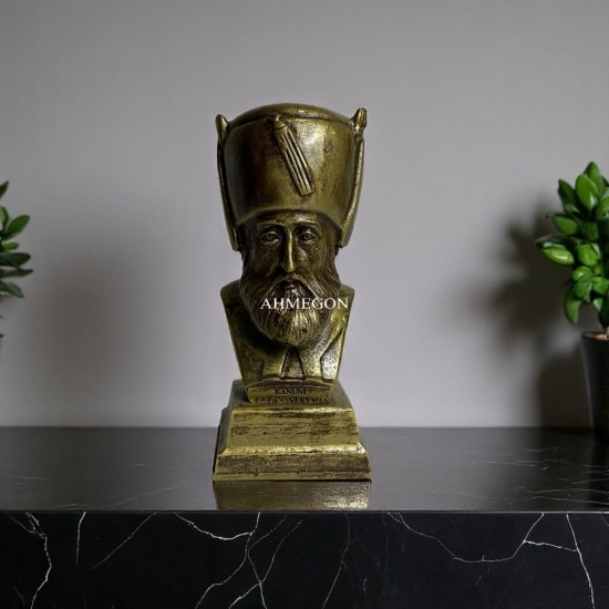 Kanuni Sultan Süleyman Büstü Kanuni Sultan Süleyman Büstü