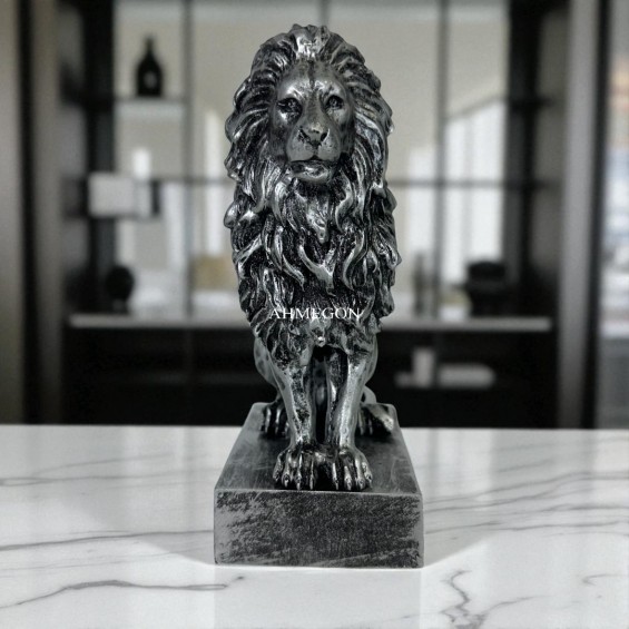 Aslan Büstü Aslan Büstü