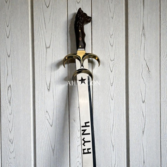 3 HİLALLİ KURTBAŞLI