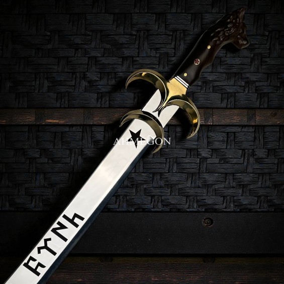 3 HİLALLİ KURTBAŞLI