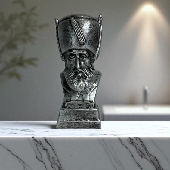 Kanuni Sultan Süleyman Büstü Kanuni Sultan Süleyman Büstü