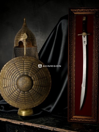 Fatih Sultan Mehmet Kılıç, Kalkan ve Miğfer Seti – Pirinç